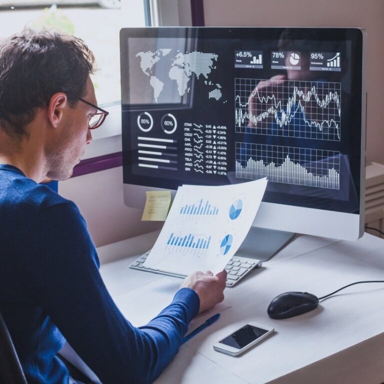 Análisis de datos y métricas digitales para optimizar la gestión profesional de alquileres cortos y mejorar el rendimiento de propiedades.