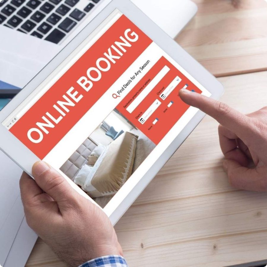 Imagen que muestra un sitio web de reservas de hoteles, destacando opciones más allá de Airbnb.